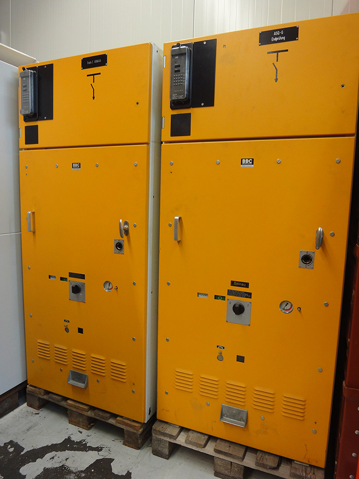 Schaltfeld und Schalter 2